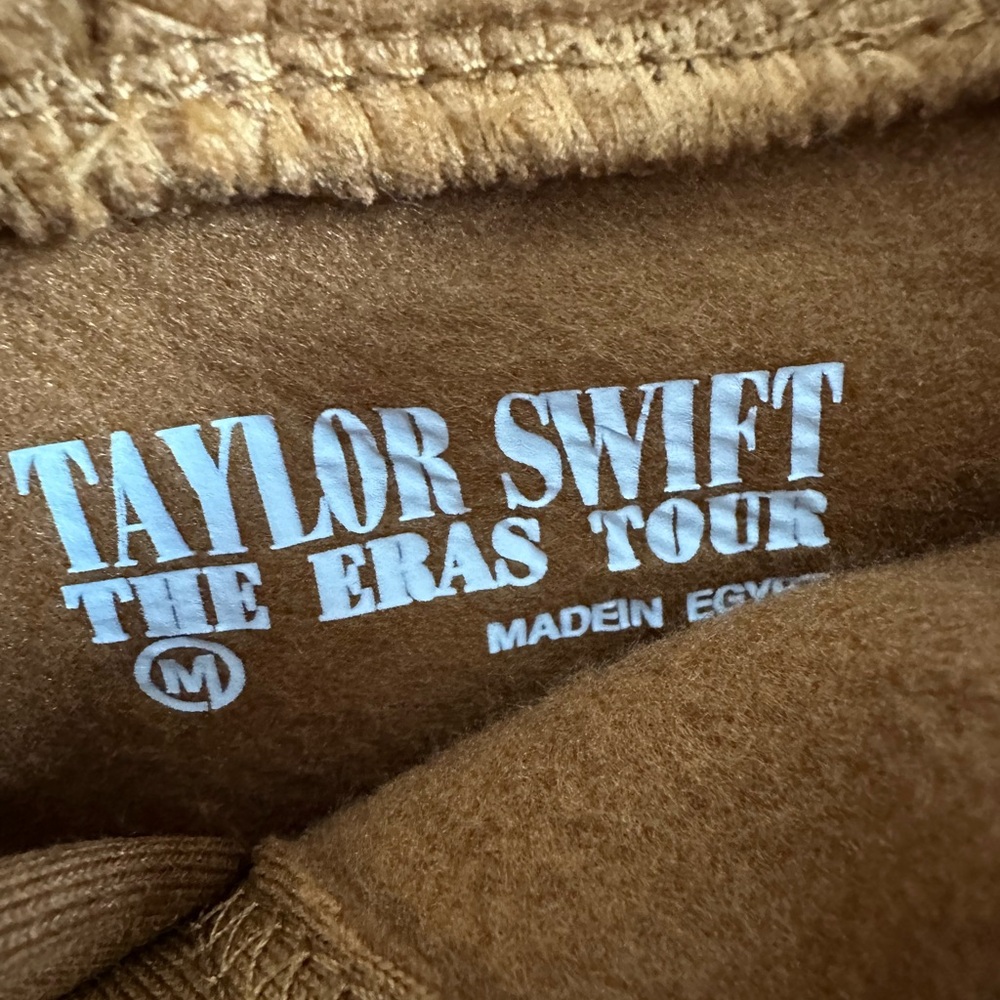 Taylor Swift Hoodie - Picture 3 of 3